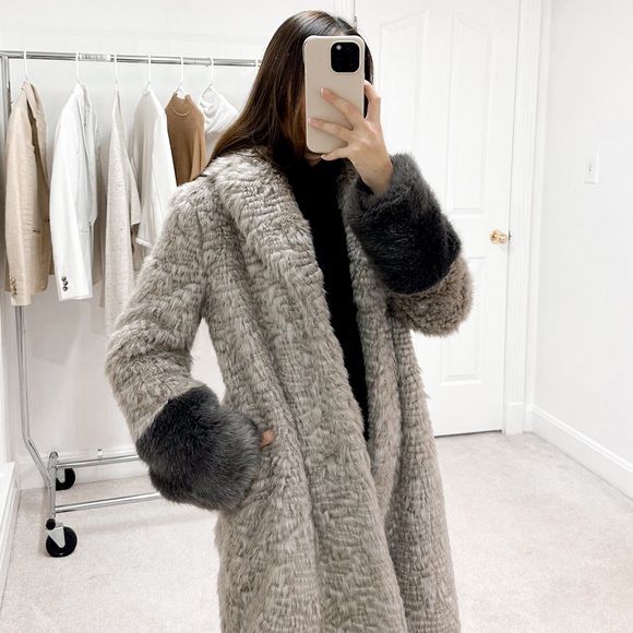 Laundry by Shelli Segal Faux Fur Two Tone Coat in Beige and Brown - Picture 2 of 7